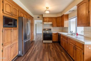 Single Family Residence, 1572 Dover ave, Thousand Oaks, CA 91360 - 13