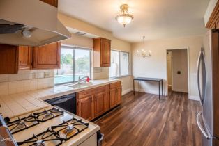 Single Family Residence, 1572 Dover ave, Thousand Oaks, CA 91360 - 14