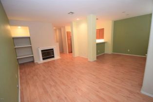 Townhouse, 215 Camino Toluca, Camarillo, CA 93010 - 2