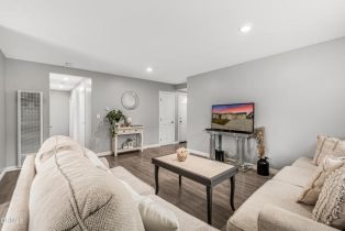 Single Family Residence, 124 Driskill st, Oxnard, CA 93030 - 3