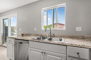 Single Family Residence, 124 Driskill st, Oxnard, CA 93030 - 5