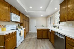 Single Family Residence, 41019 Village 41, Camarillo, CA 93012 - 16