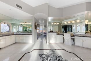 Single Family Residence, 22558 Summit Ridge cir, Chatsworth, CA 91311 - 29