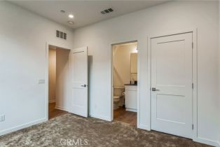 ,  , Tustin, CA 92780 - 5