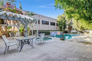 Condominium, 18324 Clark st, Tarzana, CA 91356 - 28