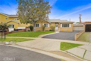 Residential Income, 21733 Tuba ST, Chatsworth, CA  Chatsworth, CA 91311