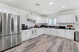 Single Family Residence, 21733 Tuba st, Chatsworth, CA 91311 - 31