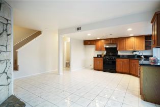 Townhouse, 9471 Cortada st, El Monte, CA 91733 - 9